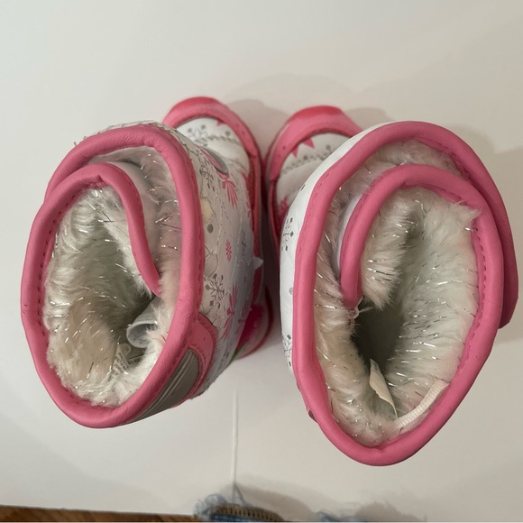 RARE Vintage Strawberry Shortcake Winter Snow Boots Toddler Size 5 - Picture 10 of 16